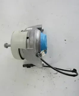 ENGINE MOUNT
